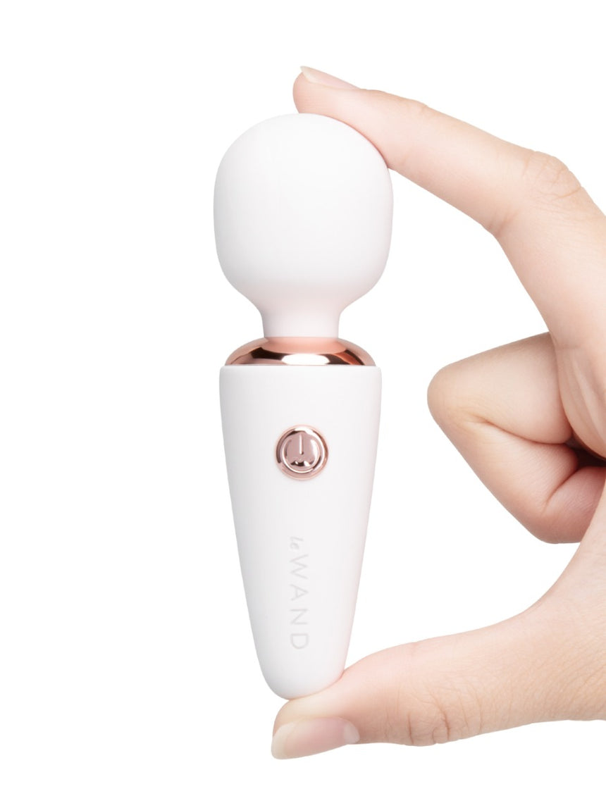 Le Wand Mini Micro Wand Rechargeable Pocket-Size Massager